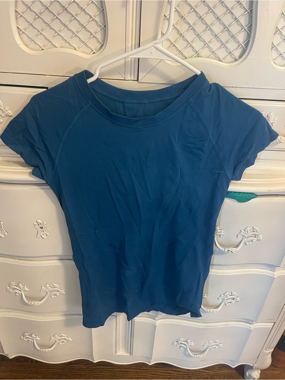 Athleta Women’s Blue Short-Sleeve Top
